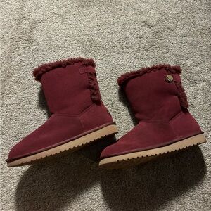 KOOLABURRA By UGG Women’s US 10 Boots JORDINA Suede Button ZINFANDEL Red